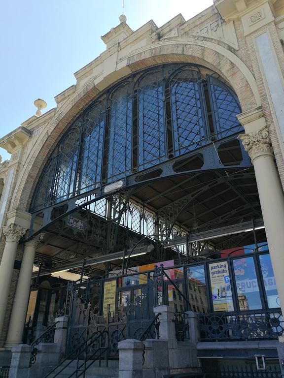 18 Torres Mercado Central Сарагоса Екстериор снимка