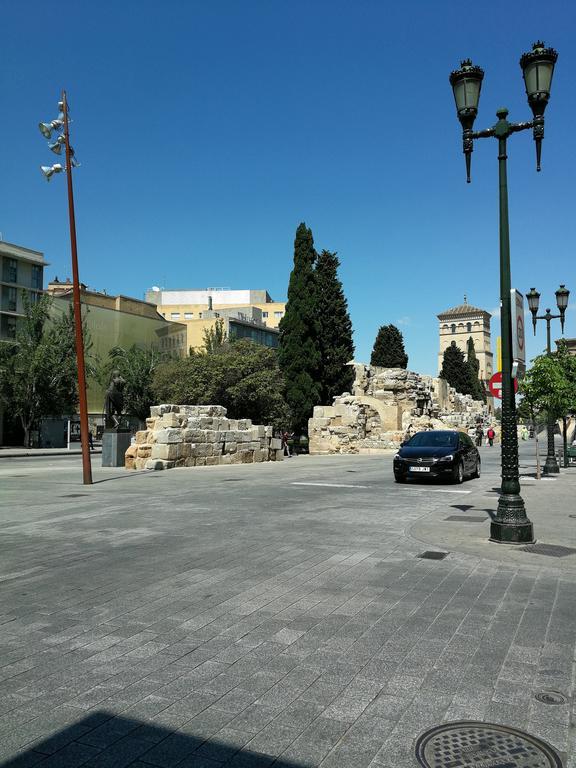 18 Torres Mercado Central Сарагоса Екстериор снимка